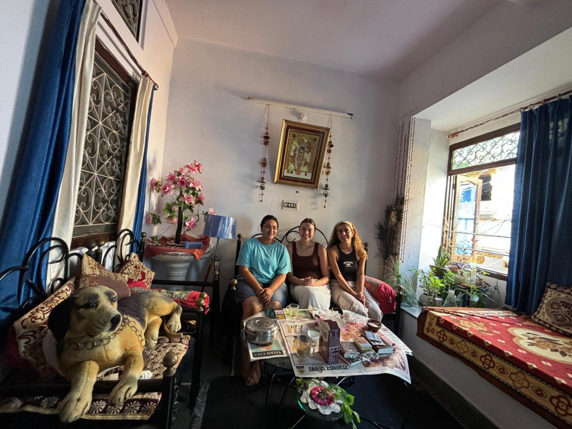 Sanjana'S Stay Udaipur Bagian luar foto
